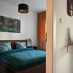 Elegant And Comfortable Apartman *