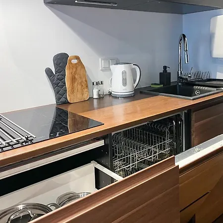 Elegant And Comfortable Appartamento